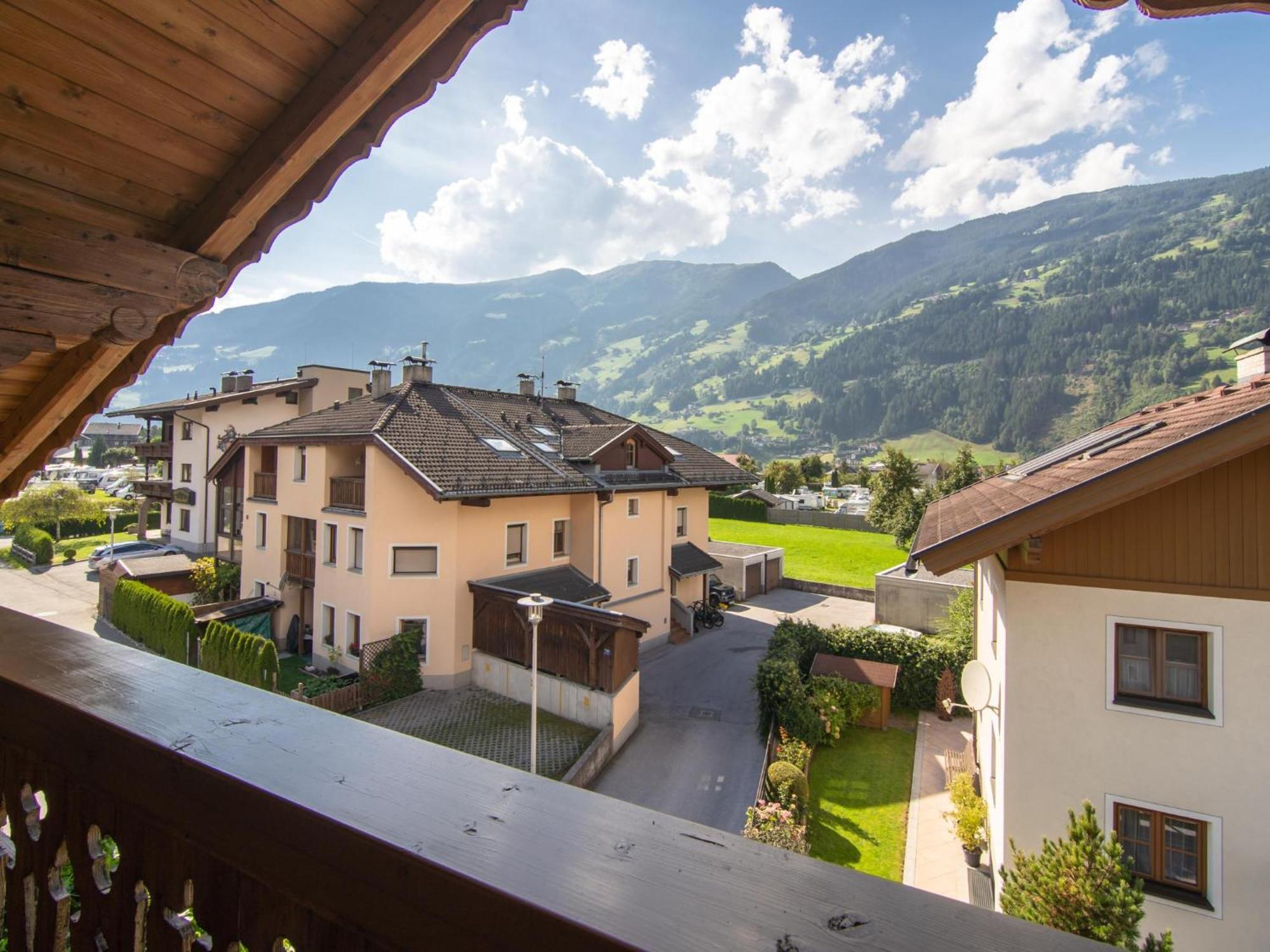Haus Stock Apartment Zell am Ziller Luaran gambar